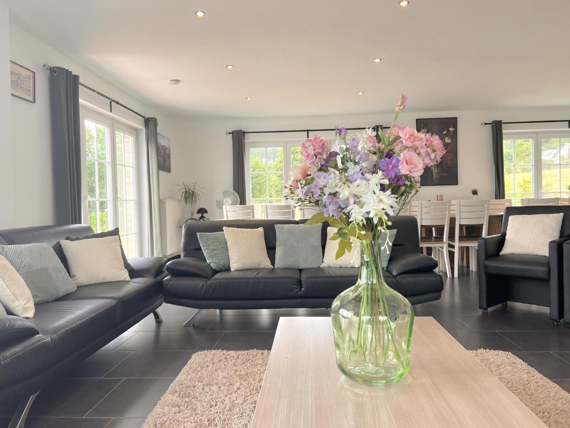 Villa Sur Les Thiers Lierneux Exterior foto